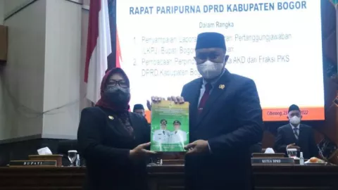 Di Depan Legislator, Bupati Bogor Ungkap Realisasi Belanja Daerah - GenPI.co JABAR