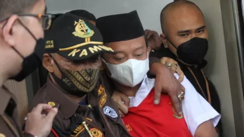 Penghuni Lain di Rutan Kebonwaru diminta Menjaga Herry Wirawan - GenPI.co JABAR