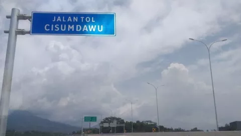Jalan Tol Cisumdawu Masih Sepi Peminat Hingga H-7 Lebaran - GenPI.co JABAR