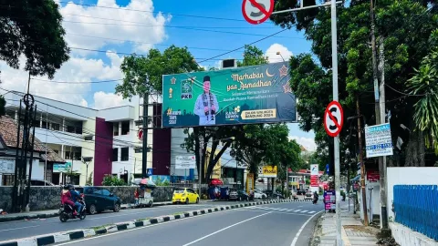 DRPD Kota Bandung Marah Besar Kepada Satpol PP Karena Baliho - GenPI.co JABAR