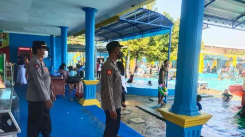 Polisi Jaga Ketat Objek Wisata di Cirebon, Alasannya Bikin Senang - GenPI.co JABAR