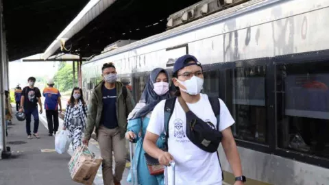Jadwal dan Harga Tiket Kereta Api Malabar Bandung - Yogyakarta - GenPI.co JABAR