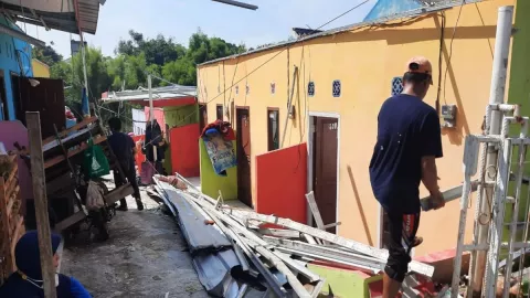 Mengerikan, Ratusan Rumah di Depok Tersapu Angin Puting Beliung - GenPI.co JABAR