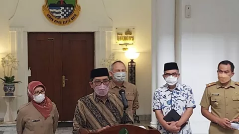 Presiden Jokowi Menelepon Ridwan Kamil, Ini Isi Percakapannya - GenPI.co JABAR