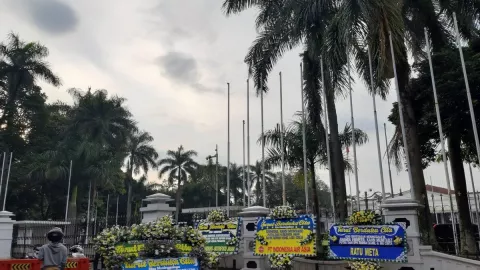 Ridwan Kamil Disambut Karangan Bunga Dari Sejumlah Tokoh Penting - GenPI.co JABAR
