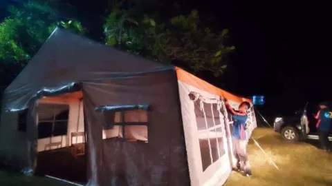 Keren Banget, JQR Kirim Tenda untuk Kelas Darurat di Sukabumi - GenPI.co JABAR