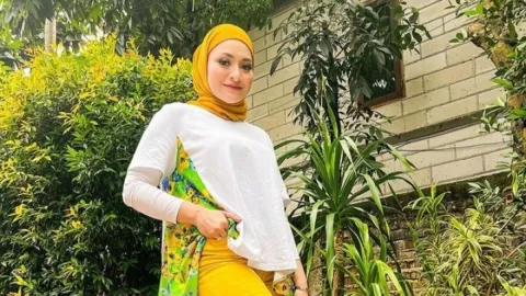 Momen Nathalie Holscher Ketika akan Masuk Islam, Merinding - GenPI.co JABAR