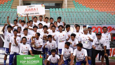 Tim Senior Keok, Persib U-16 Justru Juara Nusantara Open - GenPI.co JABAR