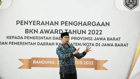 Pemda Provinsi dan 11 Kabupaten Kota di Jawa Barat Raih Penghargaan BKN Award 2022 - GenPI.co JABAR