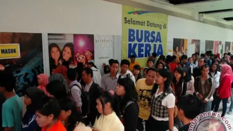 Lowongan Kerja di Transjakarta, Khusus SMA - GenPI.co JABAR