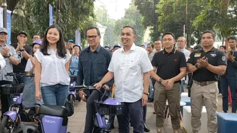 Ratusan Sepeda Listrik Diluncurkan Pemkot Bogor, Masyarakat Bisa Sewa Lho - GenPI.co JABAR