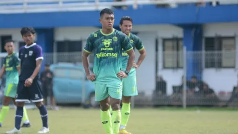 Persib Latihan Bersama FC Bekasi City Disiarkan di Televisi - GenPI.co JABAR
