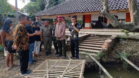 Warga Buru Harta Karun, Situs Benggala Benggali di Indramayu Rusak - GenPI.co JABAR