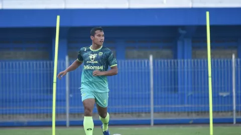 Eriyanto Bertekad Rebut Hati Pelatih Persib Bandung - GenPI.co JABAR