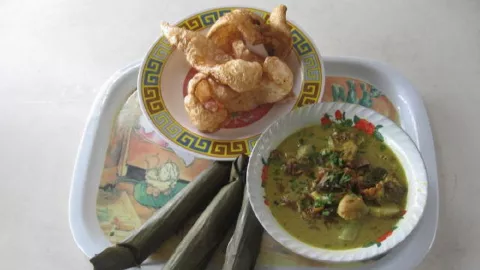 Rekomendasi Kuliner Empal Gentong di Cirebon, Wajib Mampir! - GenPI.co JABAR