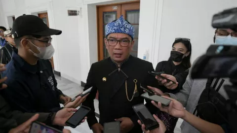 Relokasi SDN Pondok Cina 1 Ditunda, Ridwan Kamil Beri Pesan untuk Wali Kota Depok - GenPI.co JABAR