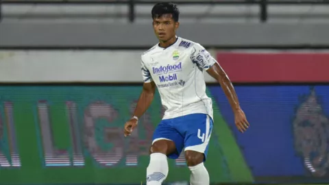 Bursa Transfer Liga 1, Persib Pinjamkan Pemain Muda Berbakat ke PSIS Semarang - GenPI.co JABAR