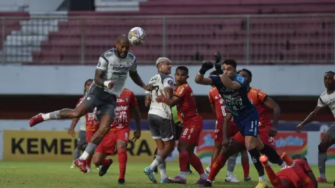 Persib vs Bali United Imbang, Luis Milla Sebut Sebagai Hasil Terbaik - GenPI.co JABAR