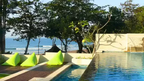 Rekomendasi Hotel dengan Pemandangan Pantai di Pangandaran - GenPI.co JABAR