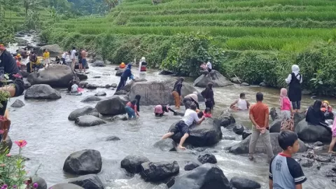 Rekomendasi Wisata Garut: Sindangkasih Beri Pengalaman Susur Sungai - GenPI.co JABAR