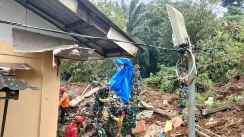 Longsor Empang Bogor, 4 Orang Belum Ditemukan - GenPI.co JABAR