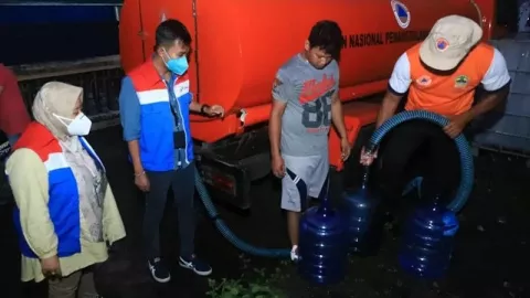 Warga Terimbas Kebakaran Kilang di Cilacap, Air Sumur Menghitam - GenPI.co JATENG