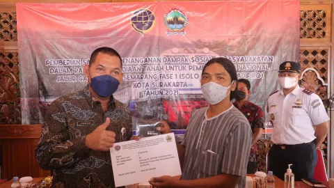Pemkot Solo Ingatkan Warga Soal Larangan Menempati Tanah Negara - GenPI.co JATENG