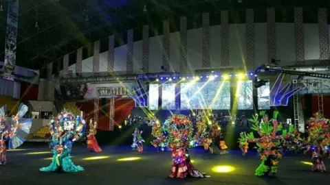 Kostum Semarang Night Carnival Usung Destinasi Super Prioritas - GenPI.co JATENG