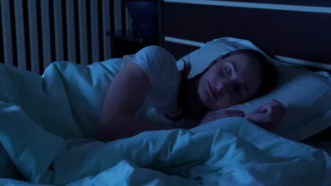 4 Tips Atasi Susah Tidur Gegara Tiba-Tiba Terbangun - GenPI.co JATENG