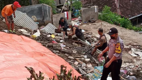 Bencana Tanah Longsor di Wonogiri, 1 Rumah Roboh - GenPI.co JATENG