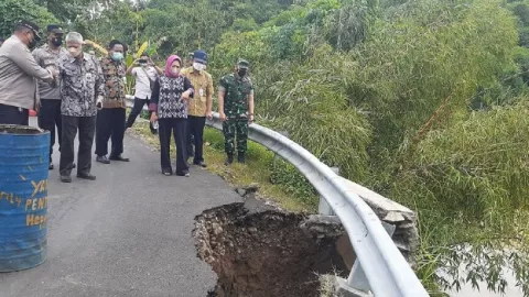 Talut Sungai Serayu Longsor, Perbaikannya Butuh Rp500 juta - GenPI.co JATENG