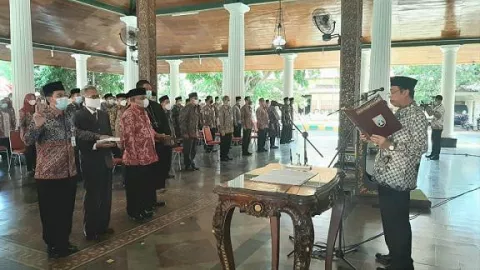 Jika Gagal Pejabat Ditantang Mundur, Bupati Rembang: Sanggup Ora? - GenPI.co JATENG