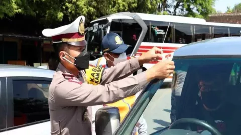 Duh, Pemudik di Sukoharjo Banyak yang Tak Bawa Syarat Perjalanan - GenPI.co JATENG