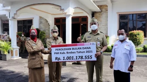 Dana Kemanusiaan PMI Brebes Tembus Rp1 M, Sepertiganya dari Warga - GenPI.co JATENG