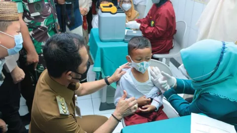 84.539 Anak 6-11 Tahun di Kudus Mulai Divaksin, Jangan Takut Dik - GenPI.co JATENG