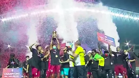 Selamat! Persis Solo Kampiun Liga 2 2021 - GenPI.co JATENG