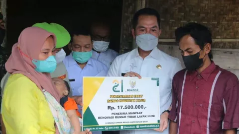 Bupati Kudus Minta Warga Laporkan RTLH, Renovasinya Gotong Royong - GenPI.co JATENG