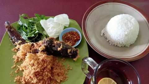 Lezatnya Kuliner Bagaz Kremes Mas Bekti Tak Bikin Kantong Bolong - GenPI.co JATENG