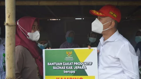 15 Perempuan Jepara Terima Bantuan Zakat Produktif, Alhamdulillah - GenPI.co JATENG