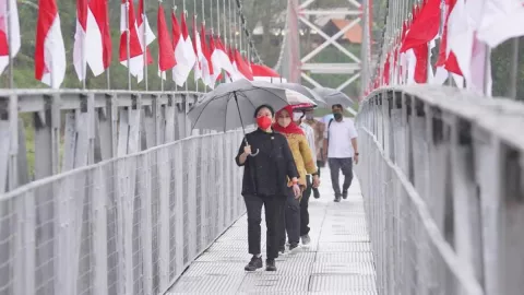 Resmikan Jembatan Girpasang, Puan: Jangan Ada Desa Terisolir - GenPI.co JATENG