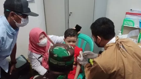 Mantap! Kelurahan Tegalsari Kota Tegal Jemput Anak untuk Vaksin - GenPI.co JATENG