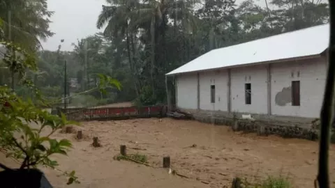 Sungai Perwaton Meluap, 2 Desa di Banyumas Terendam Banjir - GenPI.co JATENG