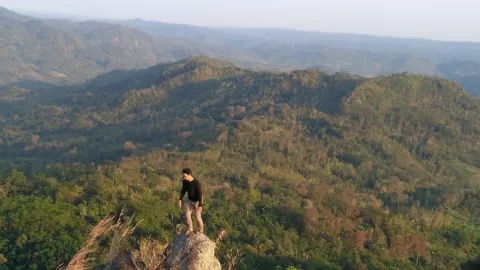 Bukit Selo Arjuno & Bligo, Wisata Tersembunyi yang Bikin Takjub - GenPI.co JATENG