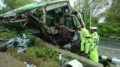 Ini Kronologi Kecelakaan Maut Bus Rombongan Asal Sukoharjo - GenPI.co JATENG
