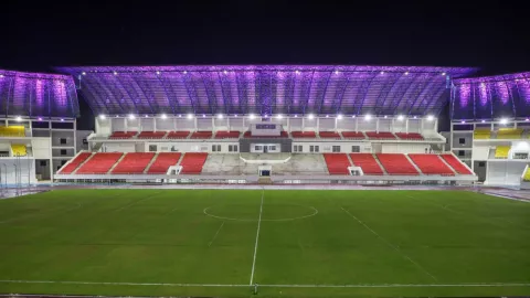 Akhirnya! Stadion Jatidiri Semarang Diterangi Lampu 2.500 Lux - GenPI.co JATENG