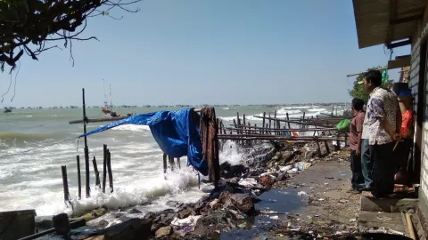 Duh! Abrasi di Kragan Kabupaten Rembang Parah, Ini Langkah Pemkab - GenPI.co JATENG