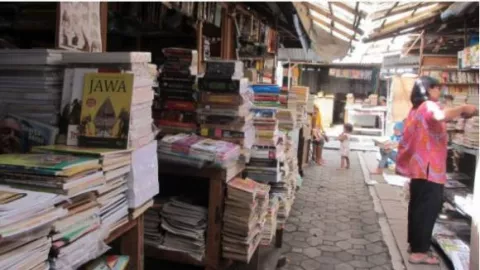 Wisata Antimainstream! Berburu Buku Bekas di Gladag Solo - GenPI.co JATENG