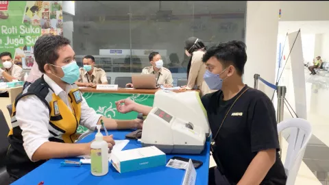 Jelang Mudik, Bandara Adi Soemarmo Buka Layanan Vaksin Booster - GenPI.co JATENG