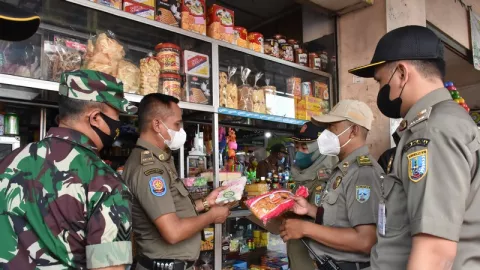 Hati-Hati Bu! Ada Makanan Kedaluwarsa di Pasar Raya Salatiga - GenPI.co JATENG