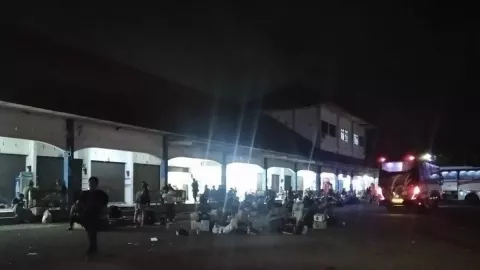 Ratusan Penumpang di Terminal Kudus Telantar Akibat Bus Terlambat - GenPI.co JATENG
